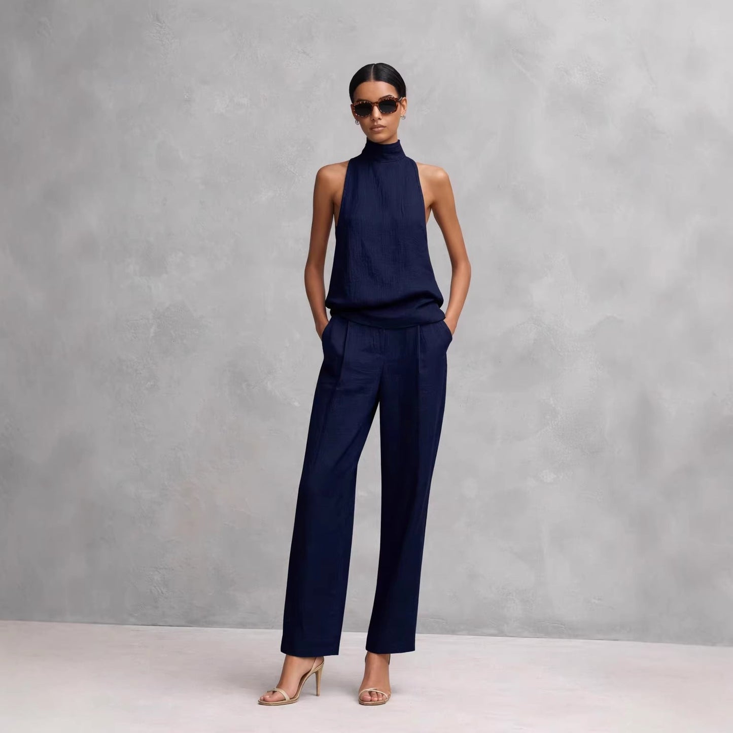 Women's Elegant Cotton And Linen Round-neck Sleeveless Top And Trousers Set