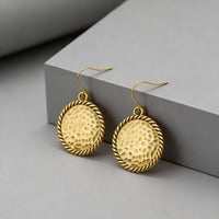 Minimalist Gold