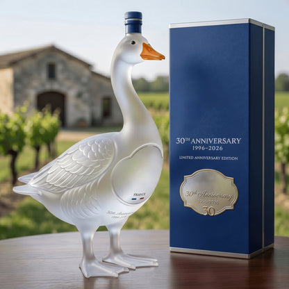 🥂 Grey Goose 30th Anniversary – Limited Edition Sculpted Goose Bottle, Luxury Vodka